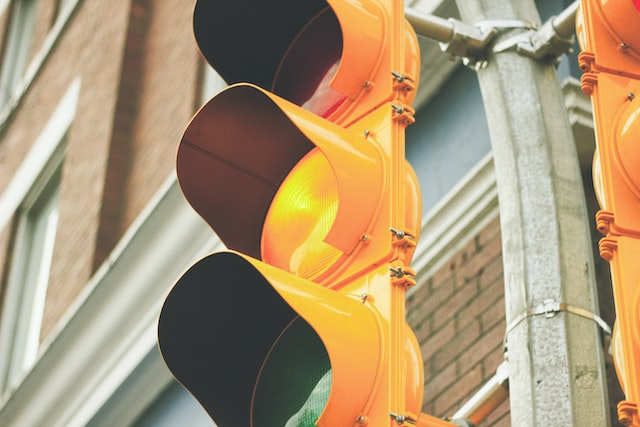 traffic light when driving in italy