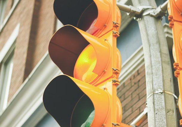 traffic light when driving in italy