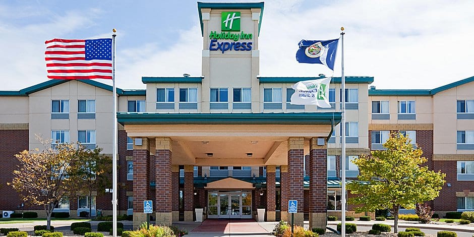 Holiday Inn Express & Suites