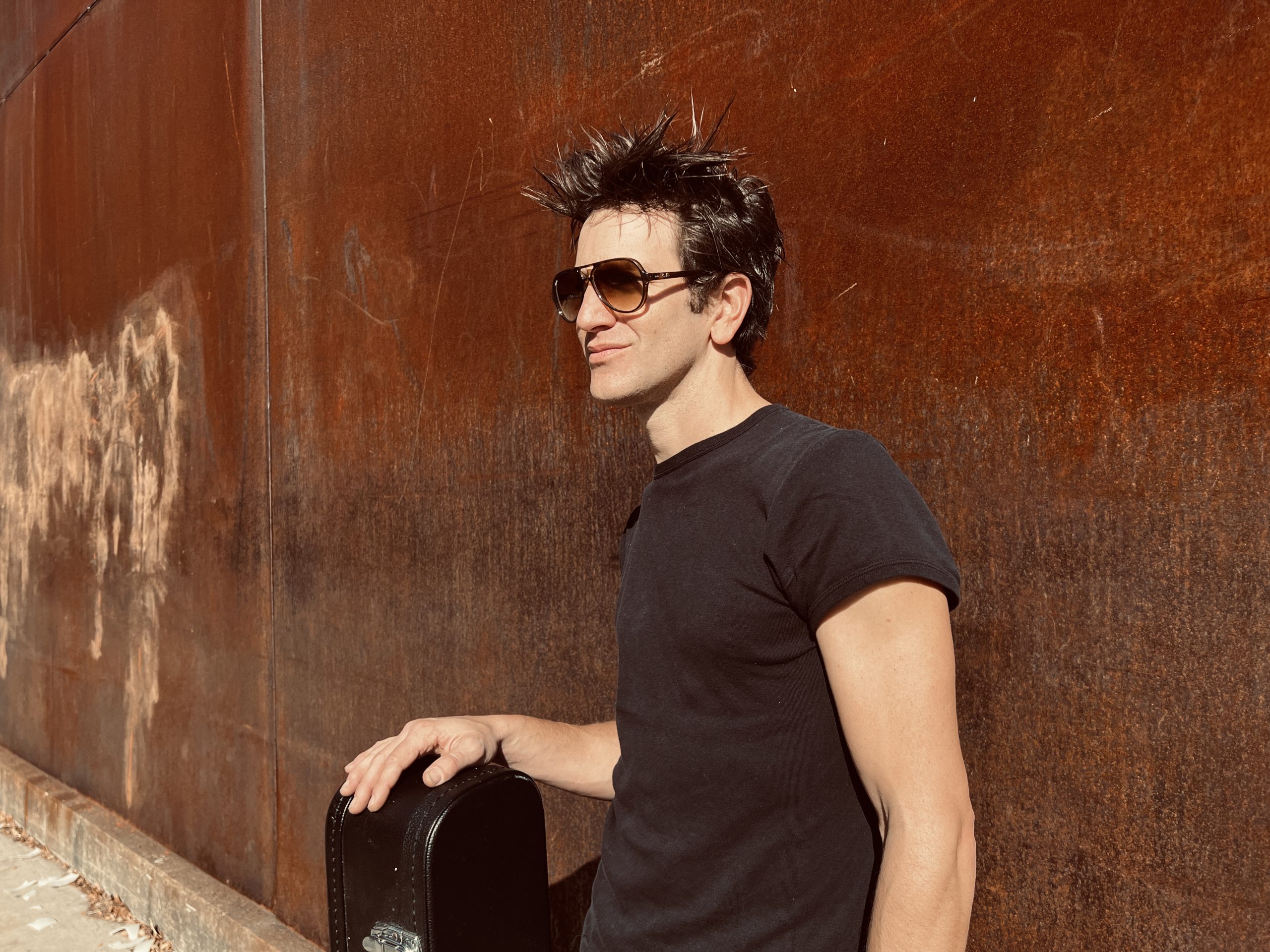 Gritty Indie Folk Singer Songwriter Dante Mazzetti hanging out in his hometown of New York City.