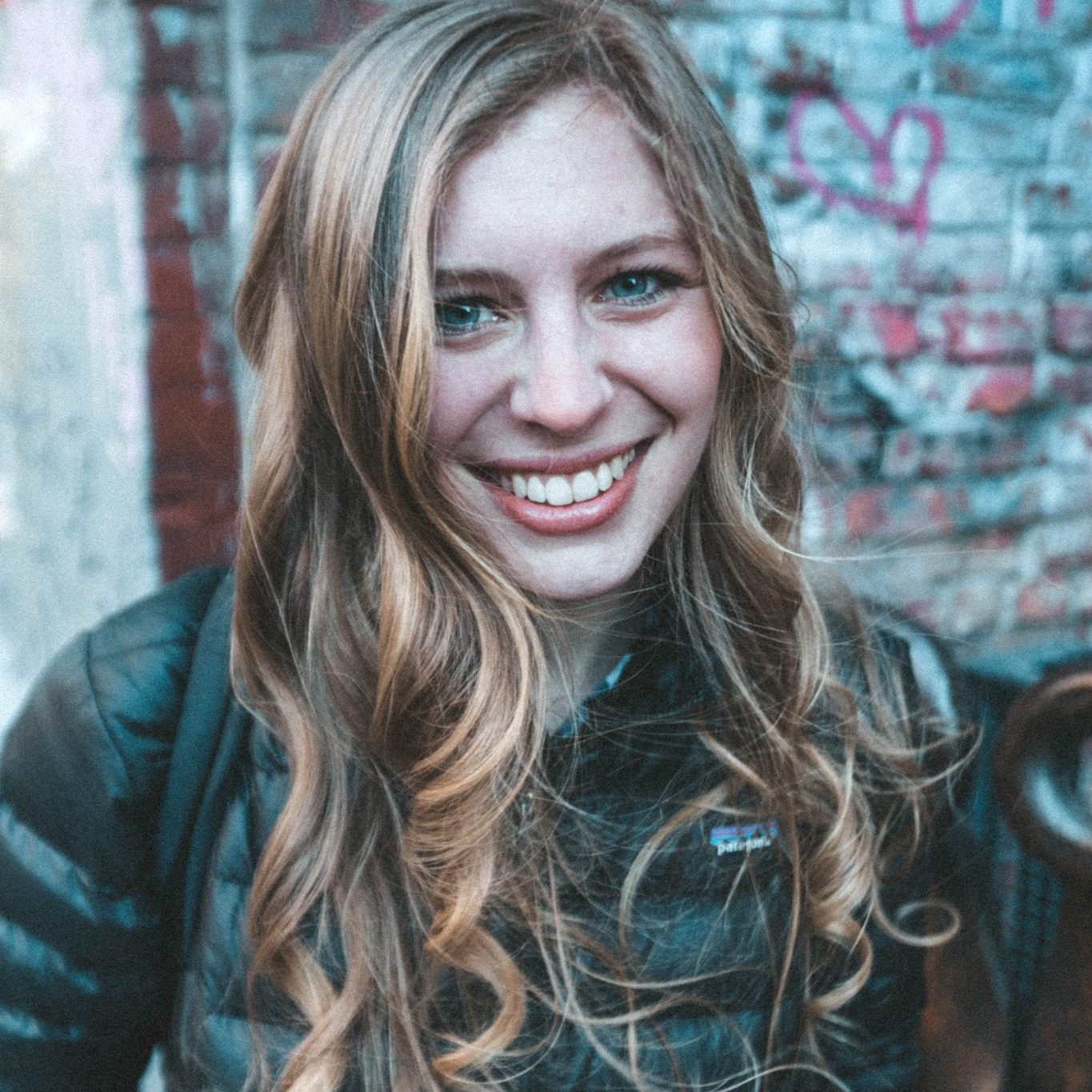 lindsay-lenard-ghxX6tLXCQI-unsplash
